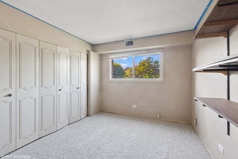 Tiny photo for 2301 BEAU MONDE Boulevard #106, Lisle, IL 60532 (MLS # 12490298)
