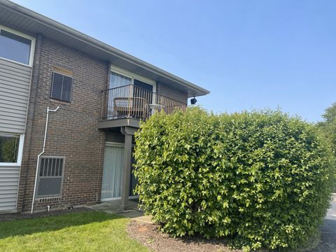 Tiny photo for 2301 BEAU MONDE Boulevard #106, Lisle, IL 60532 (MLS # 12490298)