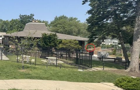 Tiny photo for 2301 BEAU MONDE Boulevard #106, Lisle, IL 60532 (MLS # 12490298)
