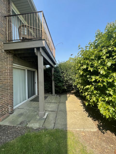 Tiny photo for 2301 BEAU MONDE Boulevard #106, Lisle, IL 60532 (MLS # 12490298)