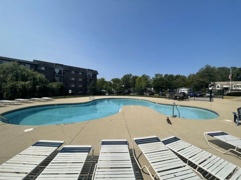 Tiny photo for 2301 BEAU MONDE Boulevard #106, Lisle, IL 60532 (MLS # 12490298)