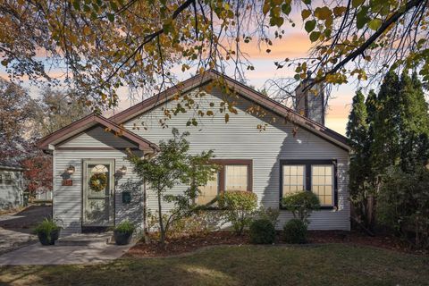 A home in River Grove