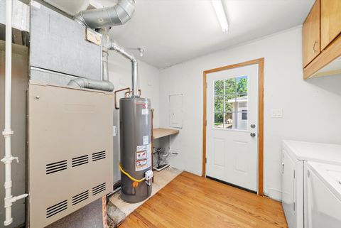 Tiny photo for 9417 S 78th Avenue, Hickory Hills, IL 60457 (MLS # 12427679)