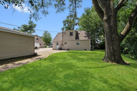 Tiny photo for 9417 S 78th Avenue, Hickory Hills, IL 60457 (MLS # 12427679)