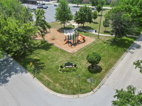 Tiny photo for 9417 S 78th Avenue, Hickory Hills, IL 60457 (MLS # 12427679)