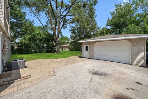 Tiny photo for 9417 S 78th Avenue, Hickory Hills, IL 60457 (MLS # 12427679)