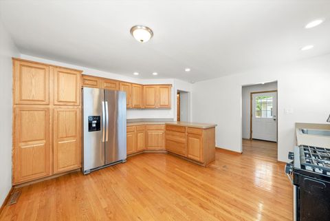 Tiny photo for 9417 S 78th Avenue, Hickory Hills, IL 60457 (MLS # 12427679)