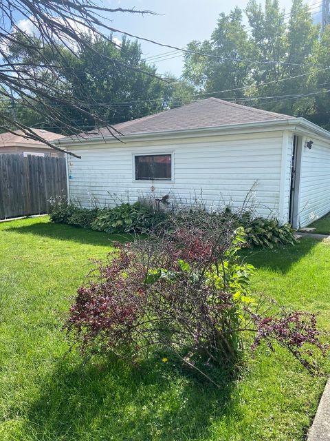 Tiny photo for 2321 W 81st Place, Chicago, IL 60620 (MLS # 12488451)