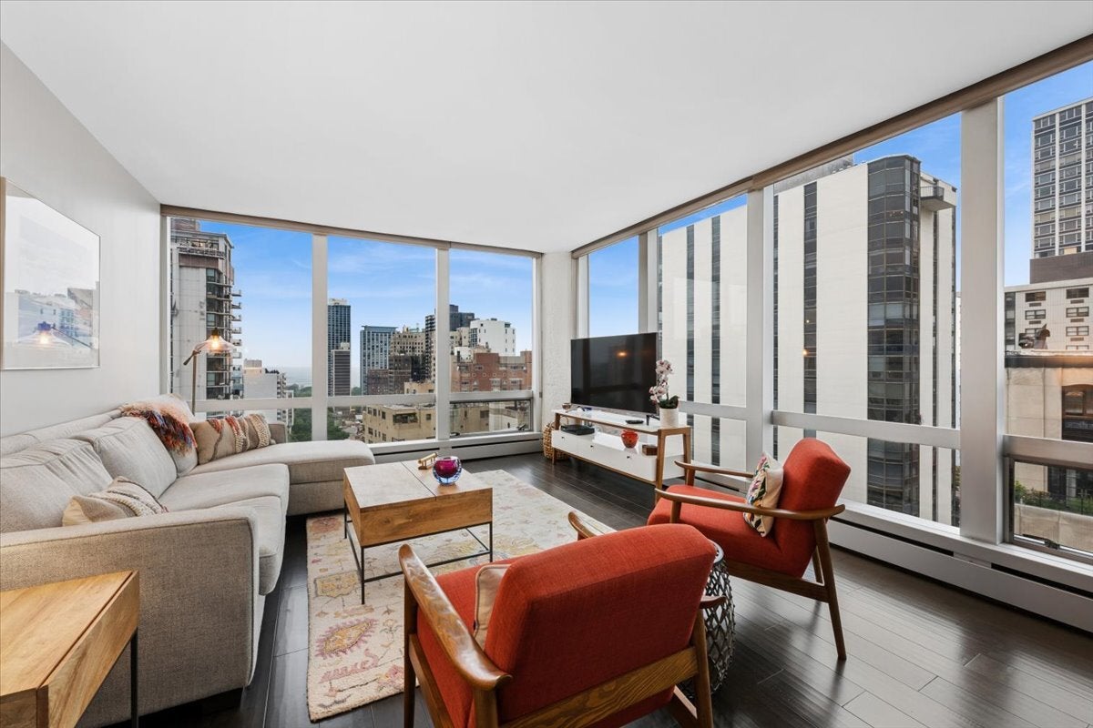 1300 N Astor Street 22B