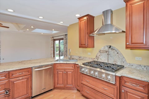 Tiny photo for 9953 S 82nd Court, Palos Hills, IL 60465 (MLS # 12787747)