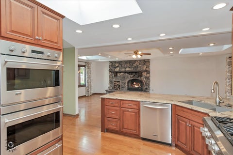 Tiny photo for 9953 S 82nd Court, Palos Hills, IL 60465 (MLS # 12787747)