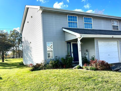 17716 W Horseshoe Lane 3 Gurnee IL 60031