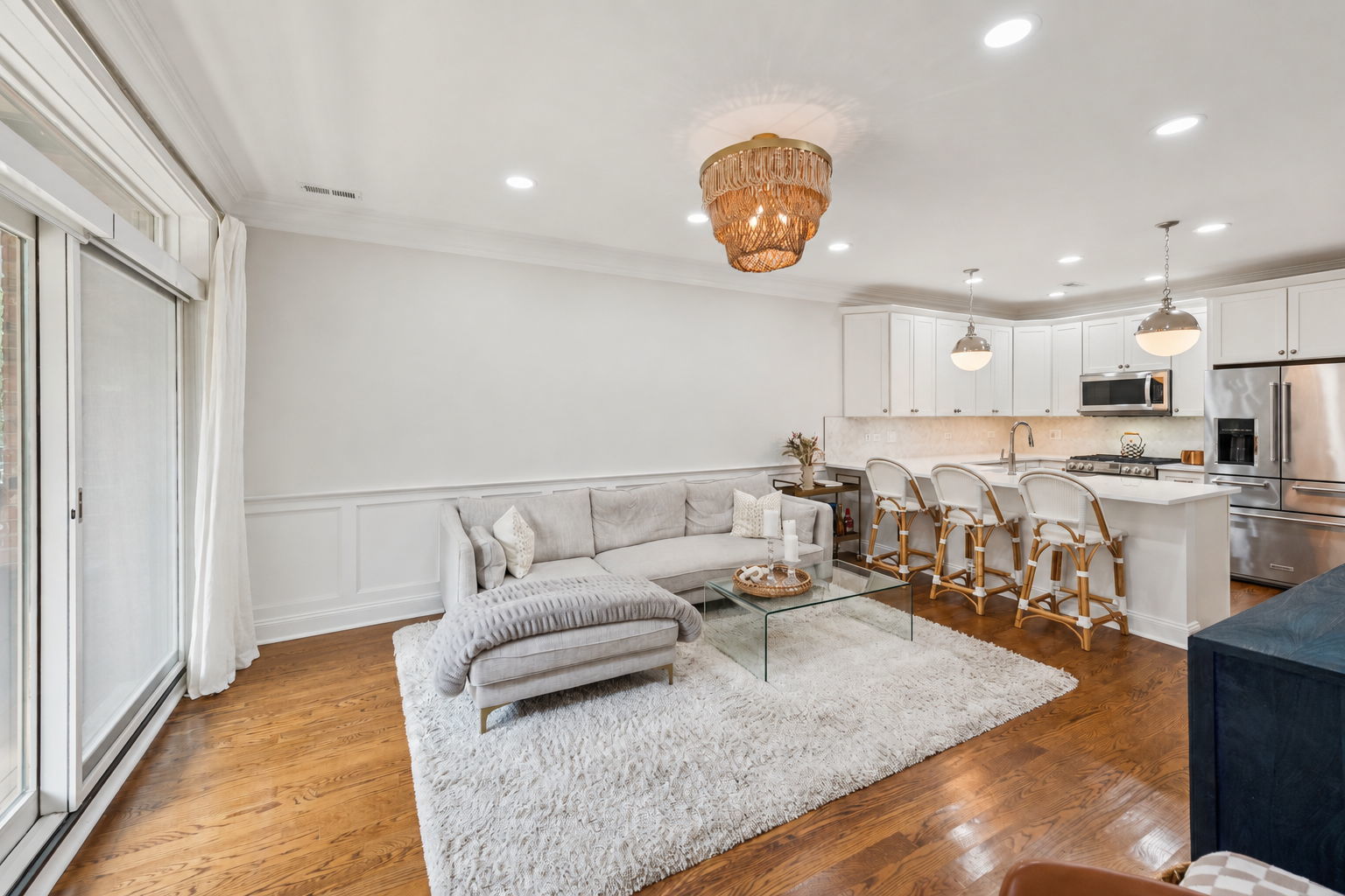 1450 W Chestnut Street 2