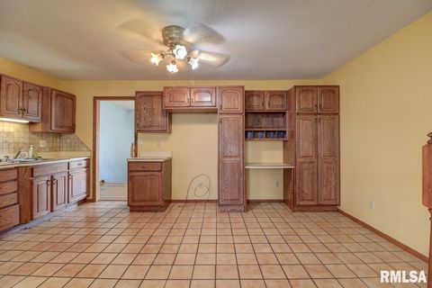 Tiny photo for 1356 SPRINGDALE Drive, Clinton, IA 52732 (MLS # QC4266556)