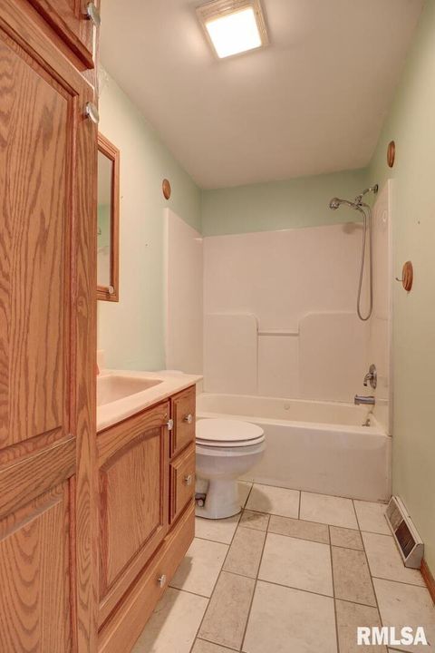 Tiny photo for 1356 SPRINGDALE Drive, Clinton, IA 52732 (MLS # QC4266556)