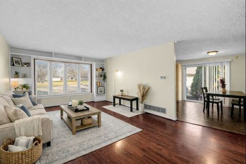 Tiny photo for 990 Quail Court, Bradley, IL 60915 (MLS # 12542066)