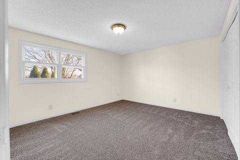 Tiny photo for 990 Quail Court, Bradley, IL 60915 (MLS # 12542066)