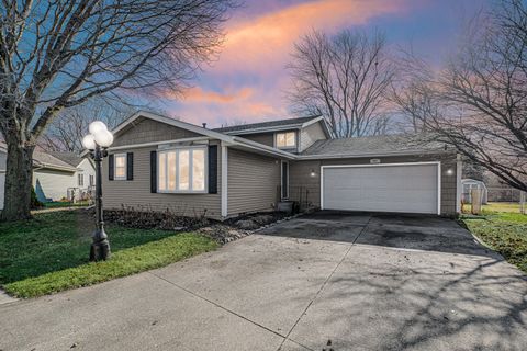 Photo of 990 Quail Court, Bradley, IL 60915 (MLS # 12542066)