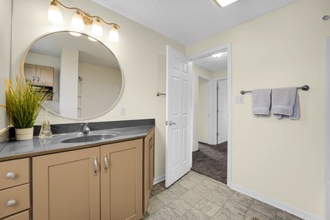 Tiny photo for 990 Quail Court, Bradley, IL 60915 (MLS # 12542066)