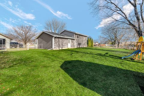 Tiny photo for 990 Quail Court, Bradley, IL 60915 (MLS # 12542066)