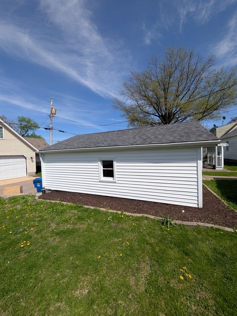 Tiny photo for 2505 23RD Avenue B Avenue, Moline, IL 61265 (MLS # 12624567)