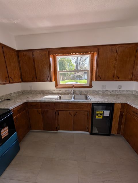 Tiny photo for 2505 23RD Avenue B Avenue, Moline, IL 61265 (MLS # 12624567)