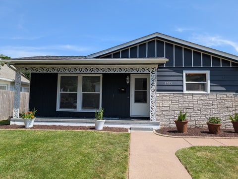 Photo of 2505 23RD Avenue B Avenue, Moline, IL 61265 (MLS # 12624567)