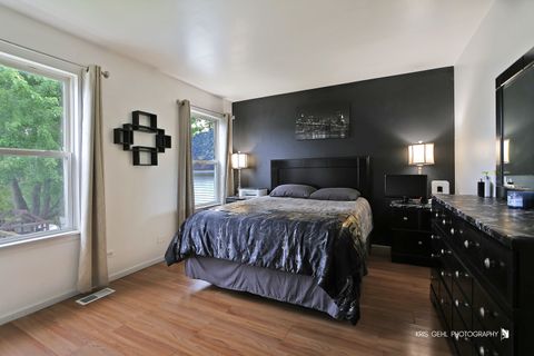 Tiny photo for 159 E Elk Court, Grayslake, IL 60030 (MLS # 12467649)