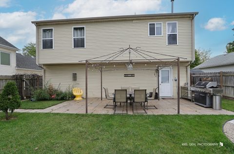 Tiny photo for 159 E Elk Court, Grayslake, IL 60030 (MLS # 12467649)