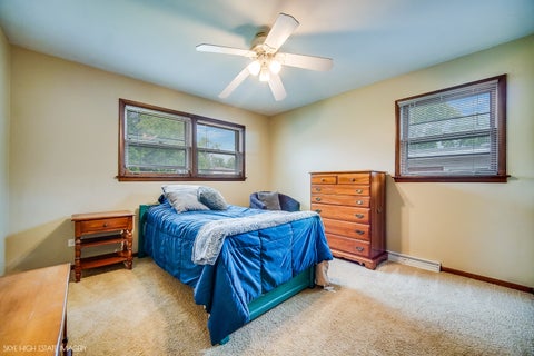 Tiny photo for 514 E 164th Place, South Holland, IL 60473 (MLS # 12691824)