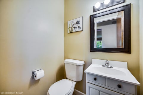 Tiny photo for 514 E 164th Place, South Holland, IL 60473 (MLS # 12691824)