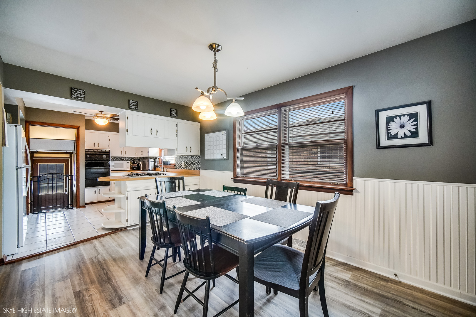 514 E 164th Place