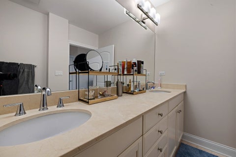 Tiny photo for 2811 N Bell Avenue #408, Chicago, IL 60618 (MLS # 12739095)