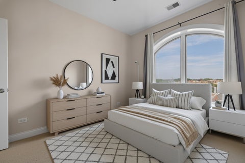 Tiny photo for 2811 N Bell Avenue #408, Chicago, IL 60618 (MLS # 12739095)