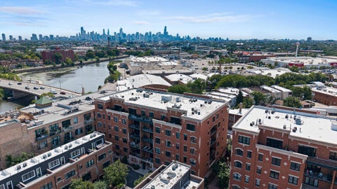 Tiny photo for 2811 N Bell Avenue #408, Chicago, IL 60618 (MLS # 12739095)