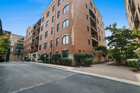 Tiny photo for 2811 N Bell Avenue #408, Chicago, IL 60618 (MLS # 12739095)