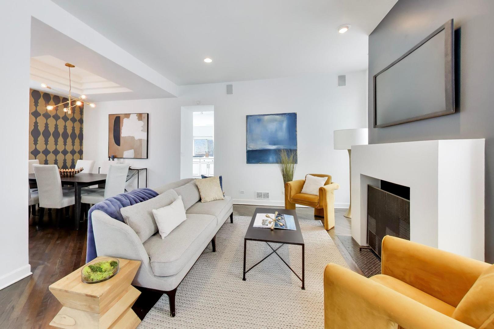 643 W Melrose Street 3