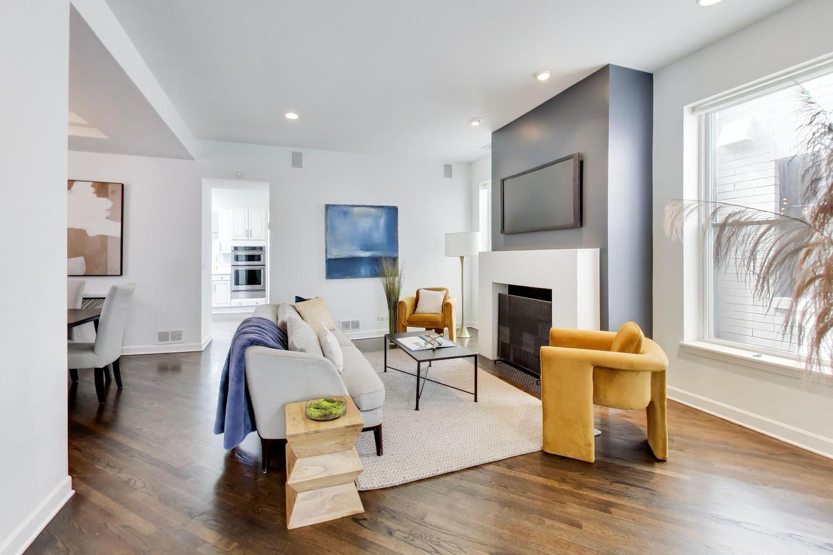 643 W Melrose Street 3