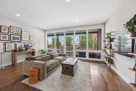 Tiny photo for 2324 N Winchester Avenue #102, Chicago, IL 60614 (MLS # 12756492)