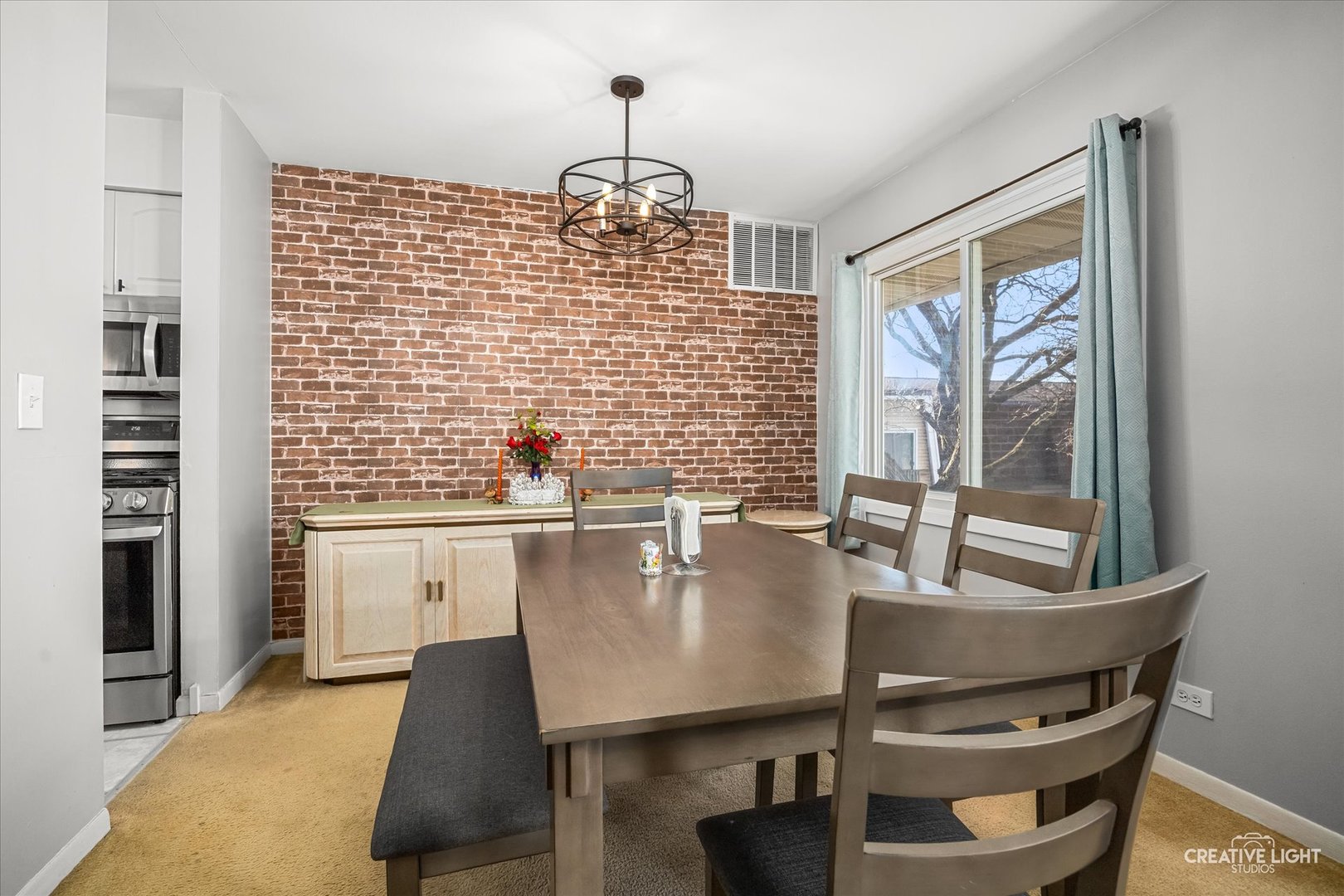 2928 Roberts Drive 8