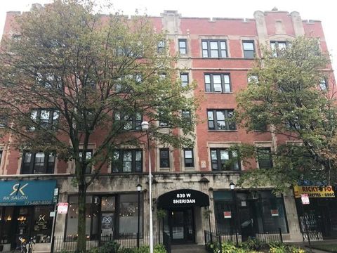 839 W Sheridan Road 215 Chicago IL 60613
