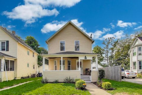 Photo of 620 N POPLAR Street, Waukegan, IL 60085 (MLS # 12477064)