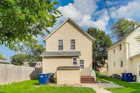 Tiny photo for 620 N POPLAR Street, Waukegan, IL 60085 (MLS # 12477064)