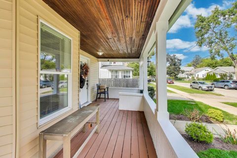 Tiny photo for 620 N POPLAR Street, Waukegan, IL 60085 (MLS # 12477064)