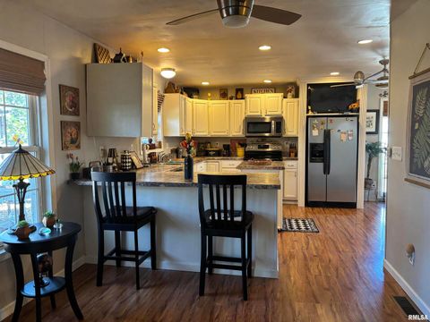 Tiny photo for 210 APPLE Lane, Anna, IL 62906 (MLS # EB460807)