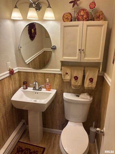 Tiny photo for 210 APPLE Lane, Anna, IL 62906 (MLS # EB460807)