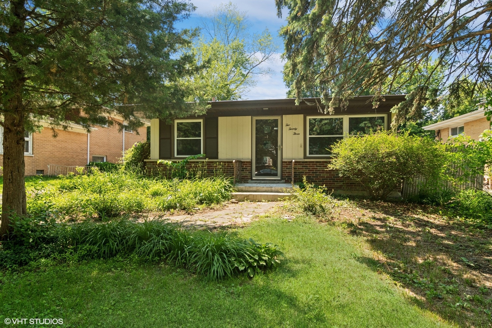 223 Kenloch Avenue