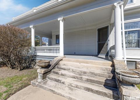 Tiny photo for 1440 12TH Street, Moline, IL 61265 (MLS # QC4269370)