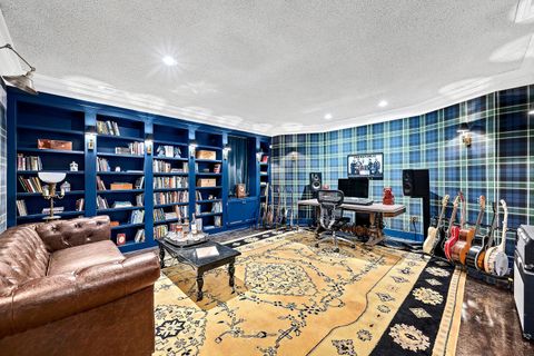 Tiny photo for 500 S Edgewood Avenue, La Grange, IL 60525 (MLS # 12473246)