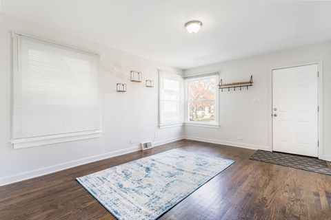 Tiny photo for 10619 S Sawyer Avenue, Chicago, IL 60655 (MLS # 12611352)